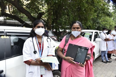 'Door to door' health check up begins in Bengaluru 'Door to door' health check up begins in Bengaluru