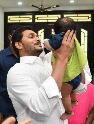 Drive launched in Andhra to prevent pneumonia in infants Drive launched in Andhra to prevent pneumonia in infants