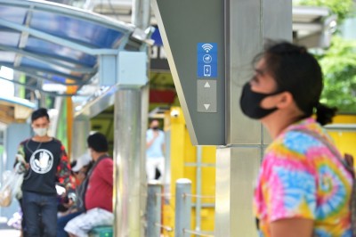Thailand mulls easing curbs Thailand mulls easing curbs