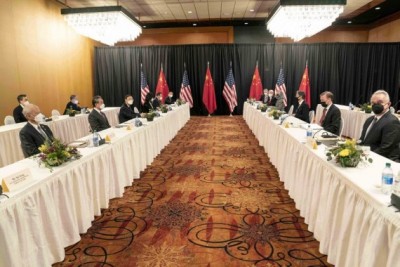 Chinese FM holds phone conversation with US Secy of State Chinese FM holds phone conversation with US Secy of State