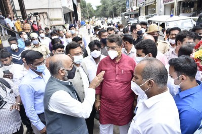 Bengaluru's premier Commercial Street to be made model road Bengaluru's premier Commercial Street to be made model road
