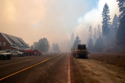 Largest wildfire in US nearly half contained Largest wildfire in US nearly half contained