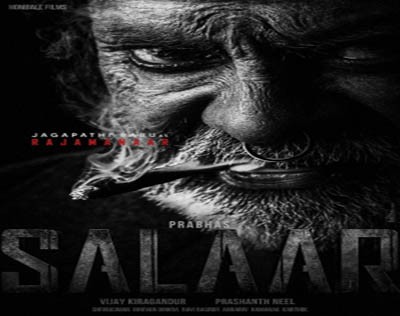 Jagapathi Babu dons a fierce look for 'Salaar' Jagapathi Babu dons a fierce look for 'Salaar'