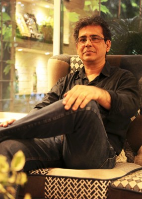 Rensil D'Silva on Neena Gupta's character in 'Dial 100' Rensil D'Silva on Neena Gupta's character in 'Dial 100'