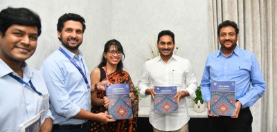 NITI Aayog presents SDG India Index report to Andhra CM NITI Aayog presents SDG India Index report to Andhra CM