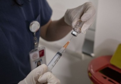 Bhutan gives 300K doses of AstraZeneca jabs to Nepal Bhutan gives 300K doses of AstraZeneca jabs to Nepal