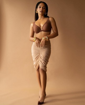 Masaba Gupta oozes oomph in brown attire Masaba Gupta oozes oomph in brown attire