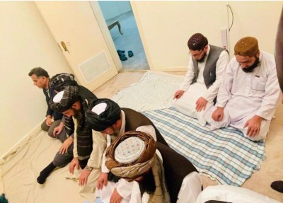 Visuals emerge of ISI chief praying with Taliban Visuals emerge of ISI chief praying with Taliban
