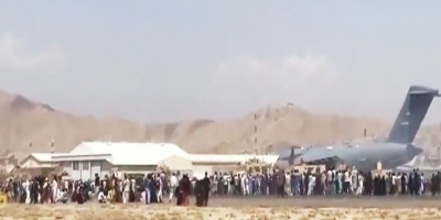 'All roads deserted in Kabul except one leading to airport' 'All roads deserted in Kabul except one leading to airport'
