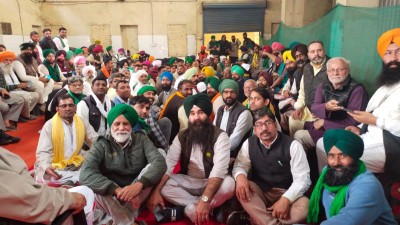 Modify journey owing to return of farmers: Haryana Police Modify journey owing to return of farmers: Haryana Police