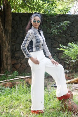 Sanam Shetty offers insight on who's doing well in 'Bigg Boss Tamil 5' Sanam Shetty offers insight on who's doing well in 'Bigg Boss Tamil 5'