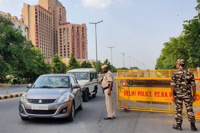 Delhi cops to get weekly offs