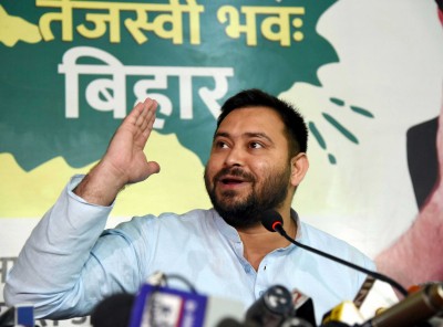 Tejashwi slams Nitish for failure on liquor ban in Bihar