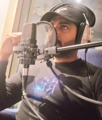 Arun Vijay begins dubbing for Hari's 'Yaanai' Arun Vijay begins dubbing for Hari's 'Yaanai'