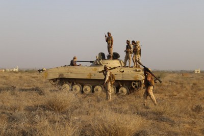 Pro-govt Yemeni forces dismantle Houthi-laid landmines in Hodeidah