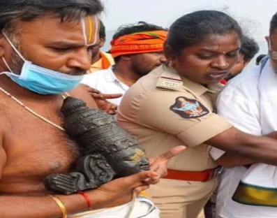 Political tension engulfs foundation stone ceremony at Andhra's Ramateertham temple Political tension engulfs foundation stone ceremony at Andhra's Ramateertham temple