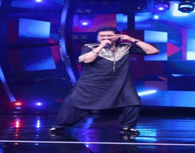Kumar Sanu: Wanted to take 'revenge' on Anu Malik, he didn't let me sing rap! Kumar Sanu: Wanted to take 'revenge' on Anu Malik, he didn't let me sing rap!