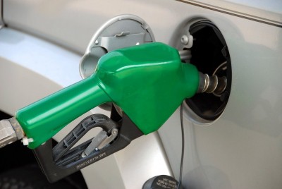 Jharkhand to give subsidy of Rs 25/ltr on fuel prices to BPL families