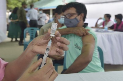 Delhi govt's response sought in plea against mandatory Covid jabs Delhi govt's response sought in plea against mandatory Covid jabs