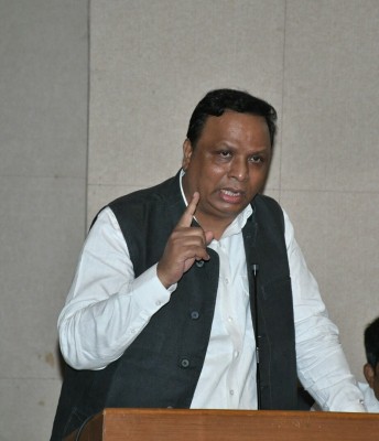 BJP leader booked for 'offensive comments' against Mumbai Mayor BJP leader booked for 'offensive comments' against Mumbai Mayor