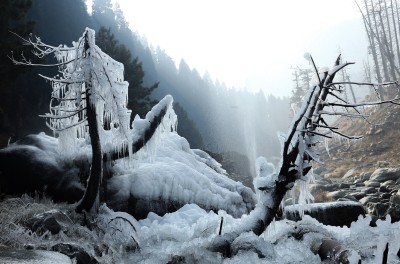Intense cold wave engulfs J&K, Ladakh Intense cold wave engulfs J&K, Ladakh