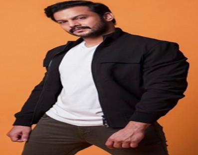 Adinath Kothare opens the batting on working in Ranveer Singh-starrer '83' Adinath Kothare opens the batting on working in Ranveer Singh-starrer '83'