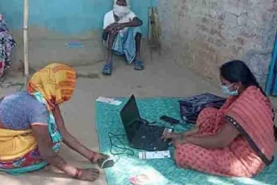 With transactions of 120 Cr every month, these J'khand women transform banking scene With transactions of 120 Cr every month, these J'khand women transform banking scene
