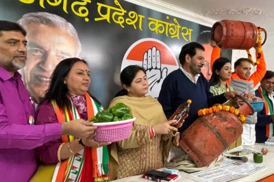 Give Chandigarh in safe hands, Congress appeals to voters Give Chandigarh in safe hands, Congress appeals to voters