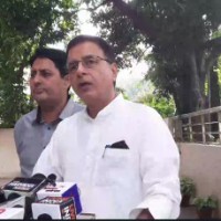 Congress slams EC statement on vaccination, asks it to share Covid data