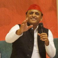 Boost for SP as eastern UP's Tiwari clan joins party