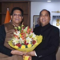 Raise import duty on apples, Himachal CM urges Centre