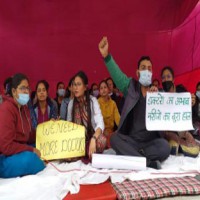 Health services hit in Agra as junior doctors stay away from work