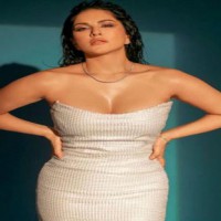 Sunny Leone completes shooting for Tamil horror-comedy 'Oh My Ghost'