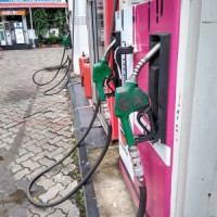 Diesel, petrol prices unchanged on Monday
