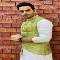 Waseem Mushtaq resumes shoot after wedding of industry friends