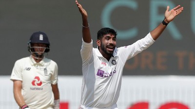 1st Test: England reach 119/5 at Tea, take lead past 350 1st Test: England reach 119/5 at Tea, take lead past 350