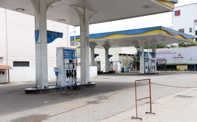Premium petrol prices breach Rs 100/ltr mark in Rajasthan, Madhya Pradesh Premium petrol prices breach Rs 100/ltr mark in Rajasthan, Madhya Pradesh