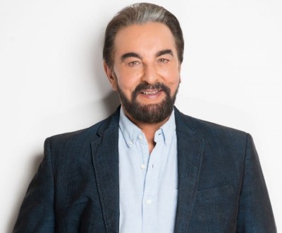Kabir Bedi's autobiography is told with 'raw emotional honesty' Kabir Bedi's autobiography is told with 'raw emotional honesty'