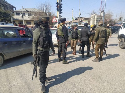 Terror attack in Srinagar: 2 cops injured Terror attack in Srinagar: 2 cops injured