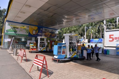 Sharp jump in petrol, diesel prices for 8th consecutive day Sharp jump in petrol, diesel prices for 8th consecutive day