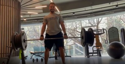Kunal Kemmu deadlifts 150 kilos of weights Kunal Kemmu deadlifts 150 kilos of weights