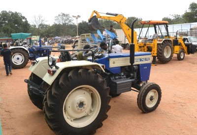 Wholesale growth expected to continue for tractors, PVs, 2Ws: Emkay Wholesale growth expected to continue for tractors, PVs, 2Ws: Emkay