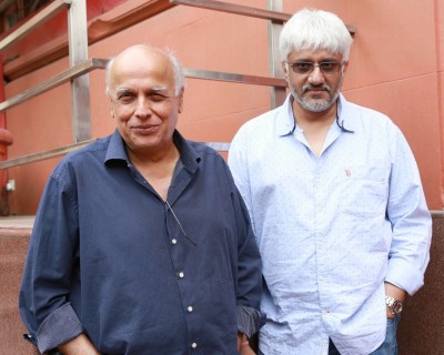 'Raaz' team of Mahesh Bhatt, Vikram Bhatt unite for horror flick 'Cold' 'Raaz' team of Mahesh Bhatt, Vikram Bhatt unite for horror flick 'Cold'