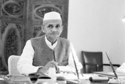 56 kg gold given to weigh then PM Shastri in 1965 to go to govt