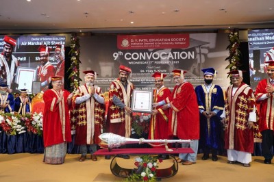 R. Madhavan receives D. Litt. for contribution to arts and films R. Madhavan receives D. Litt. for contribution to arts and films
