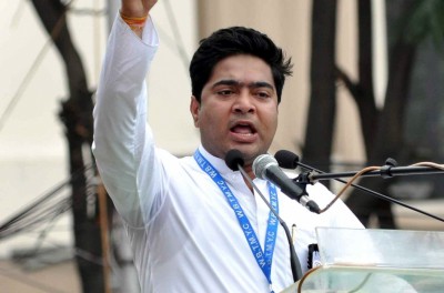 CBI team at residence of Abhishek Banerjee's sister-in-law