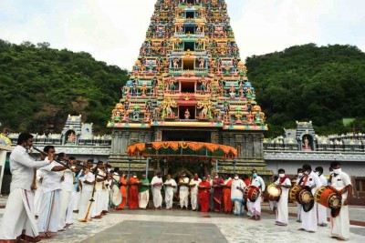 13 Vijayawada Durga temple employees suspended 13 Vijayawada Durga temple employees suspended