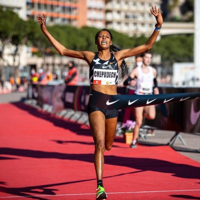 Kenya's Beatrice Chepkoech sets new world 5km record Kenya's Beatrice Chepkoech sets new world 5km record