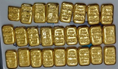 Telangana ambulance staff held for 2 kg gold theft from accident spot Telangana ambulance staff held for 2 kg gold theft from accident spot