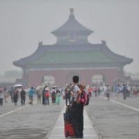 Heavy air pollution continues in Beijing